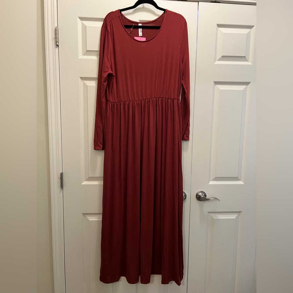 NWT Plus Size Maxi Dress - Rust